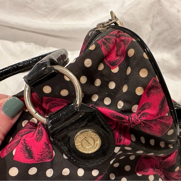 Betsy Johnson bow bag - Picture 4 of 5